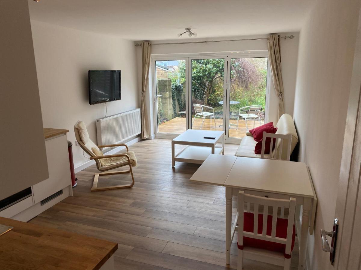 Adorable One-Bedroom Flat With Patio Garden. Southwick  Εξωτερικό φωτογραφία
